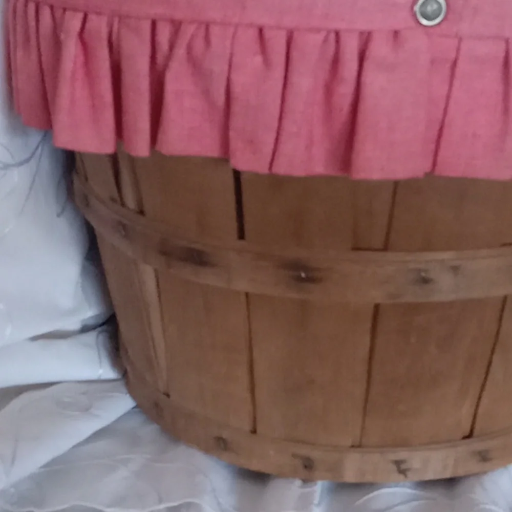 Very Large Antique Sewing Basket,storage Basket For Thread Scissors Material Etc